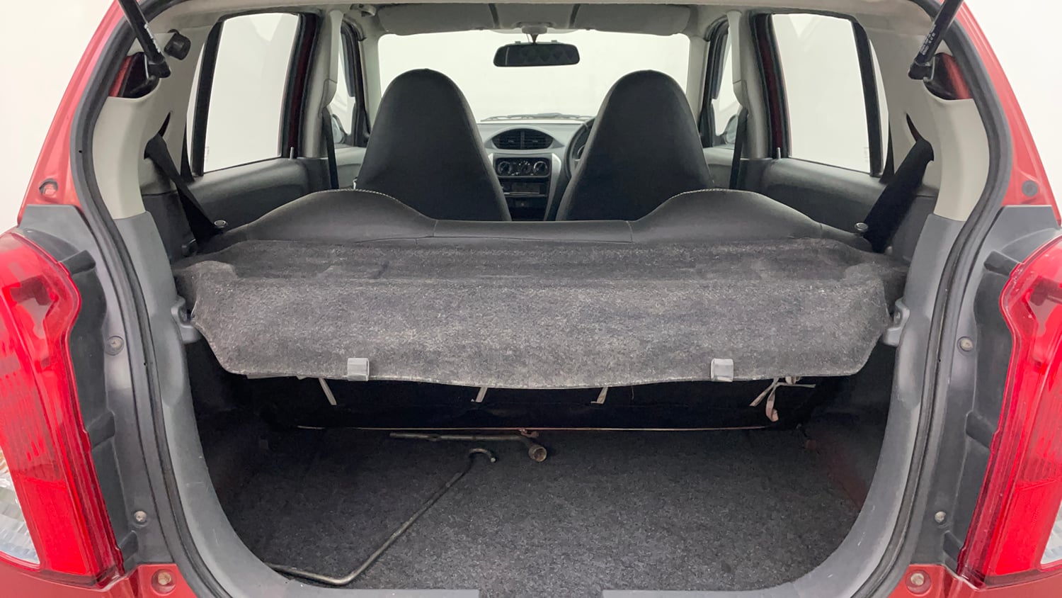 Used 2014 Maruti Suzuki Alto 800 Lxi Petrol Manual interior DICKY INSIDE VIEW