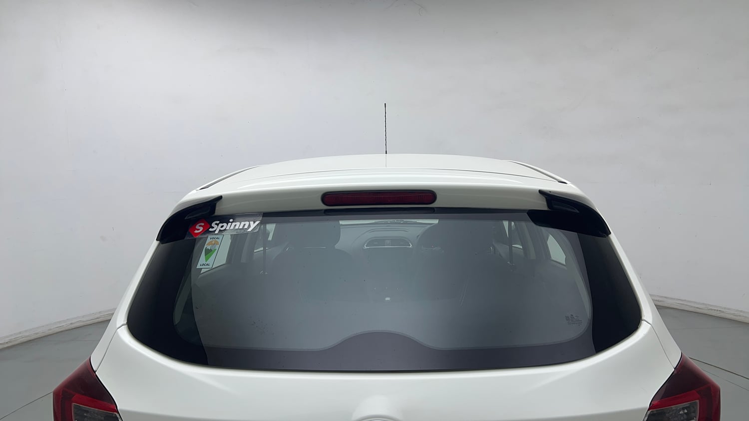 Used 2023 Tata Tiago XT (O) Petrol Manual exterior BACK WINDSHIELD VIEW