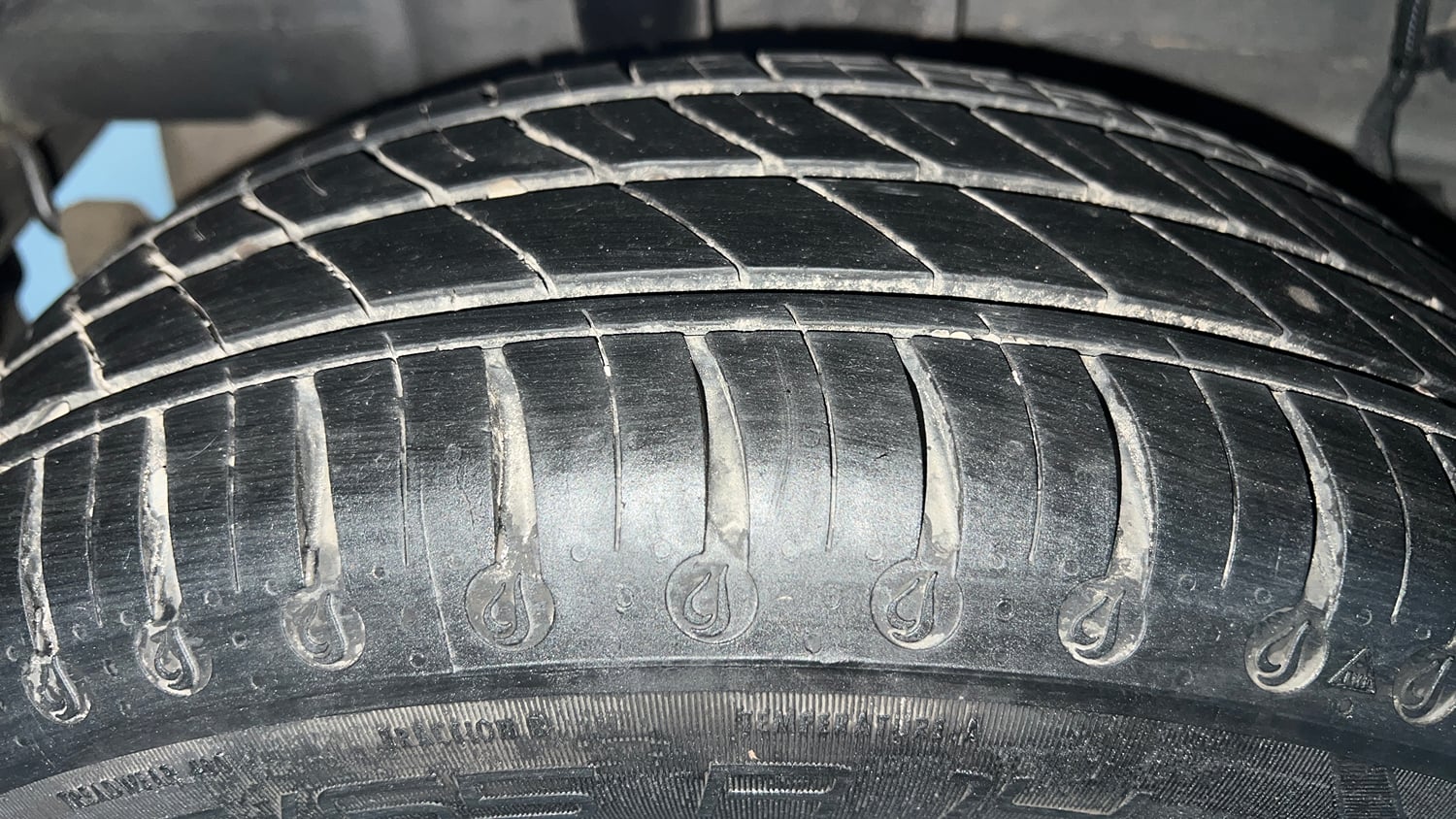 Used 2025 Tata Tiago XE CNG Cng Manual tyres RIGHT REAR TYRE TREAD VIEW