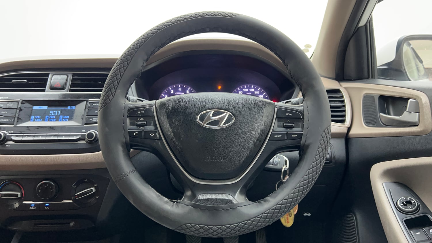 Used 2019 Hyundai Elite i20 Magna Plus 1.2 Petrol Manual interior STEERING VIEW