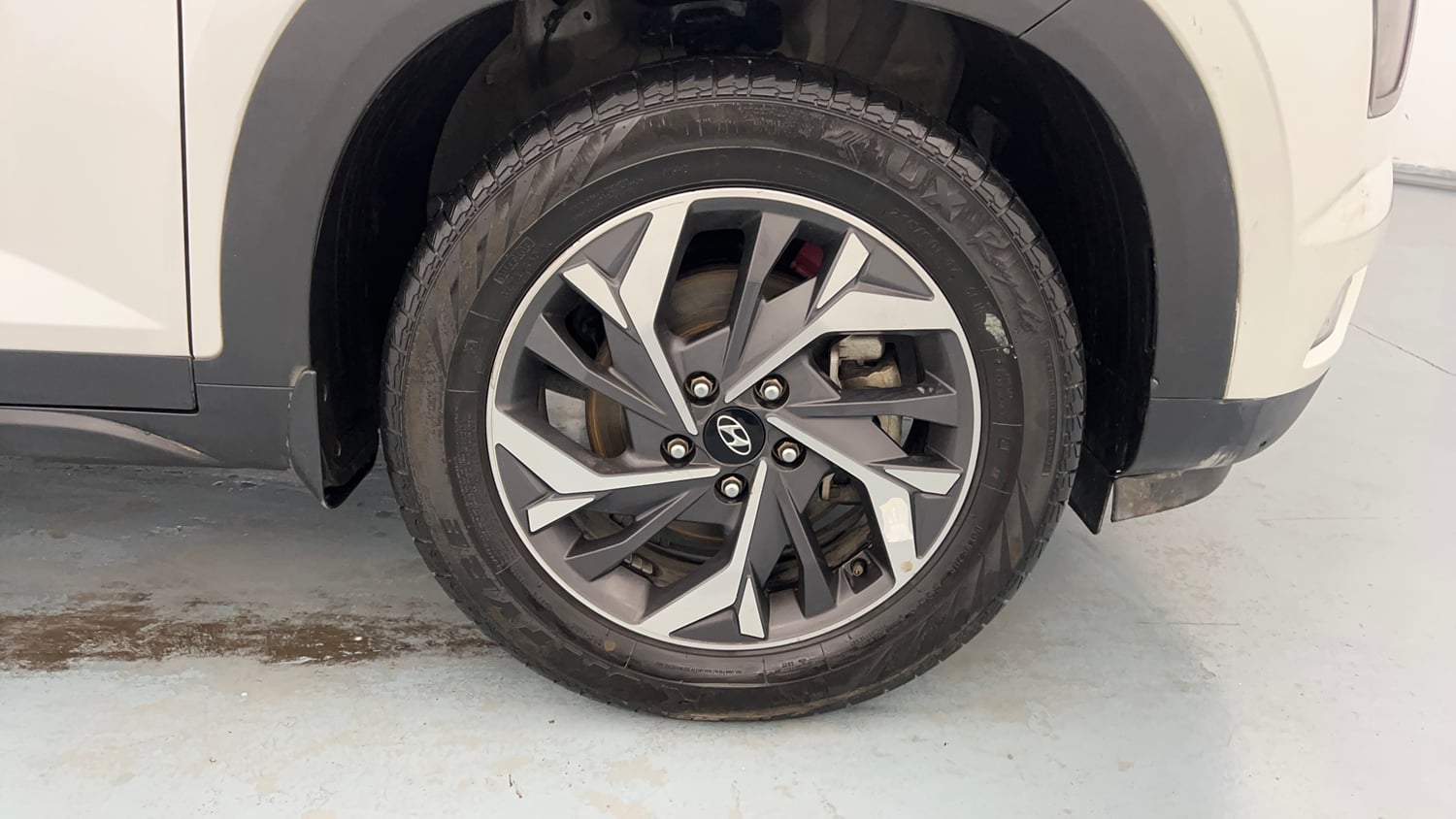 Used 2023 Hyundai Creta E 1.5 Diesel Diesel Manual tyres RIGHT FRONT TYRE RIM VIEW