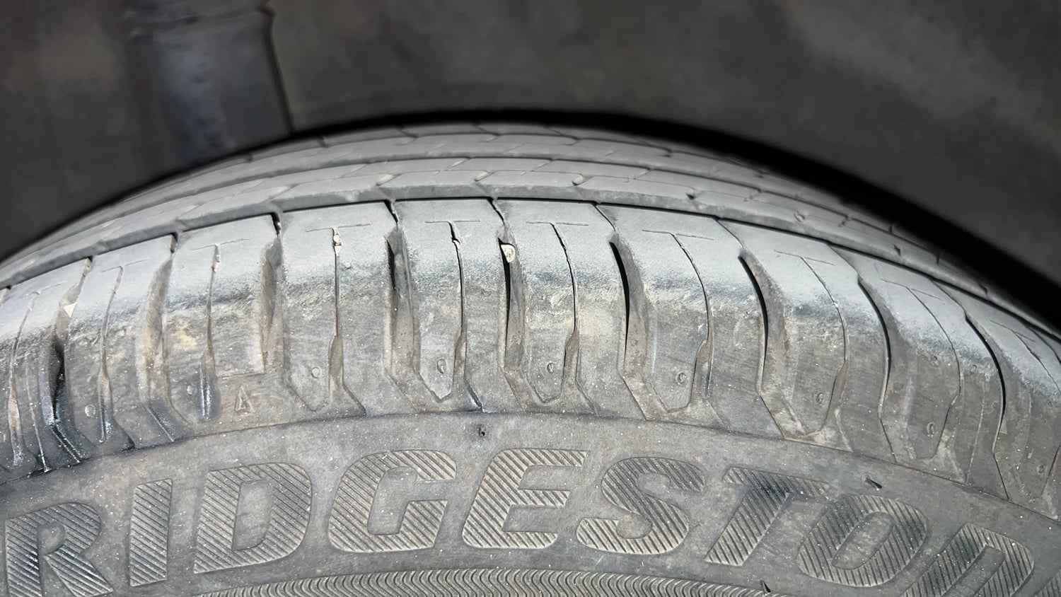 Used 2018 Hyundai Verna EX 1.6 VTVT AT Petrol Automatic tyres RIGHT REAR TYRE TREAD VIEW