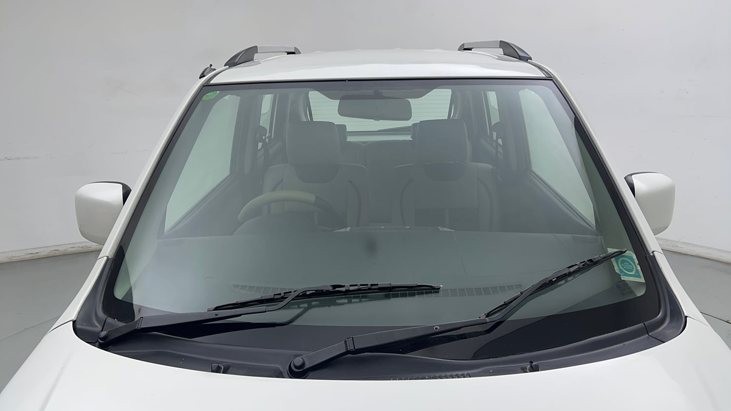 Used 2015 Maruti Suzuki Wagon R VXI Petrol Manual exterior FRONT WINDSHIELD VIEW