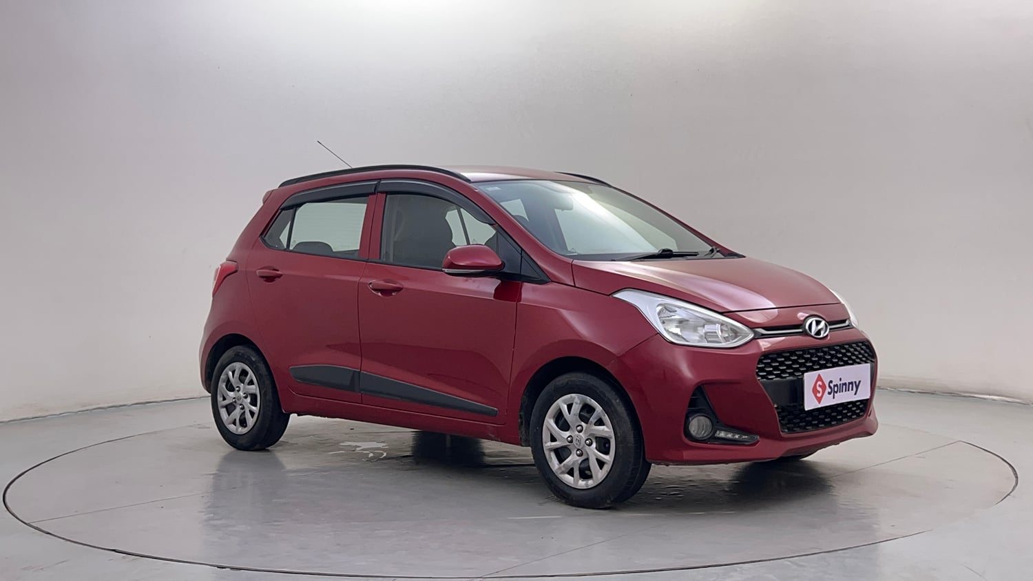 Used 2018 Hyundai Grand i10 Sportz (O) 1.2 Kappa VTVT Petrol Manual exterior RIGHT FRONT CORNER VIEW