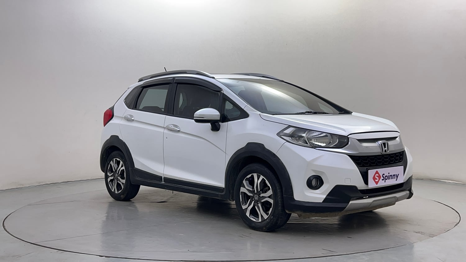 Used 2017 Honda WR-V VX MT Petrol Petrol Manual exterior RIGHT FRONT CORNER VIEW