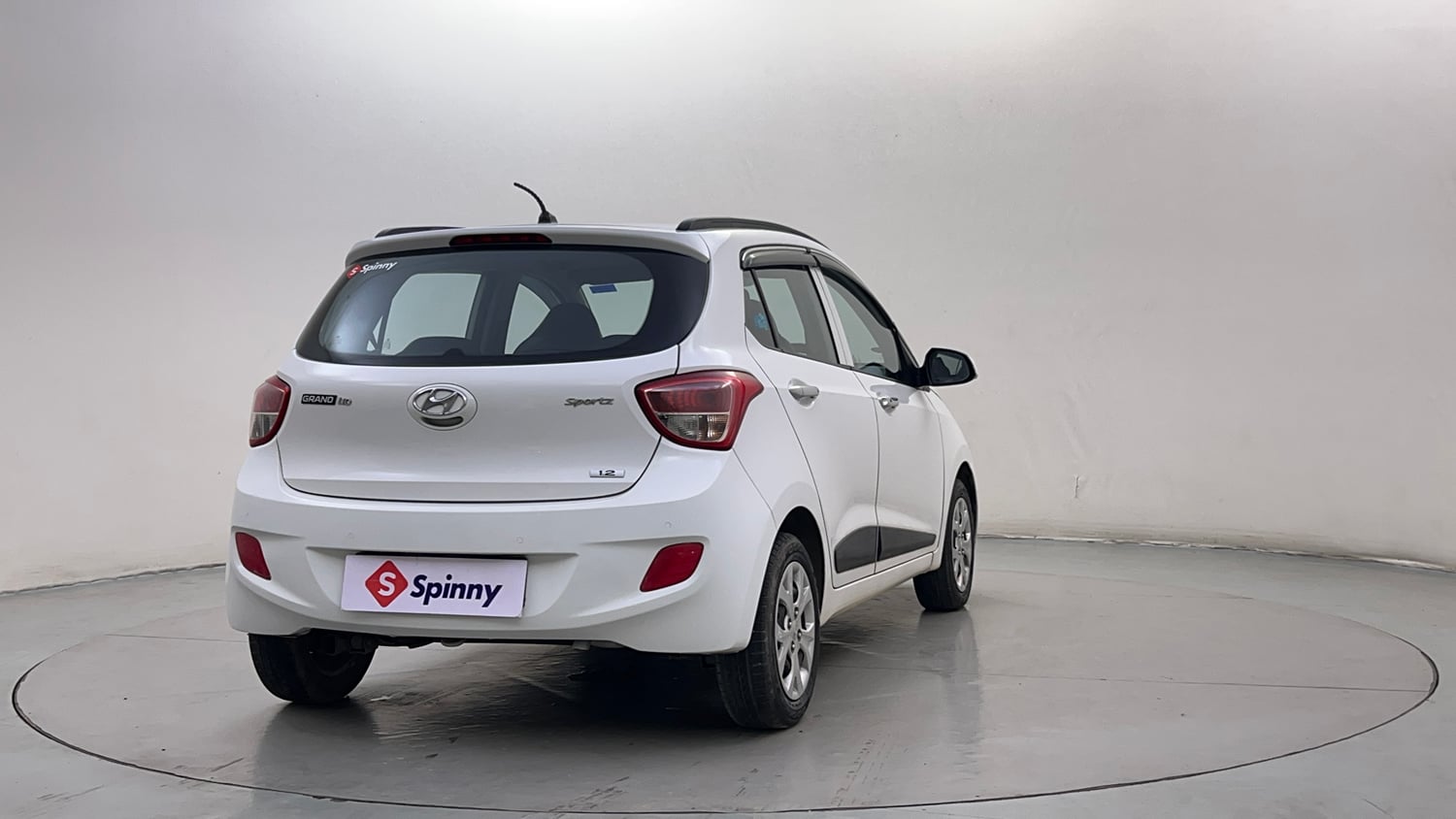 Used 2014 Hyundai Grand i10 Sportz 1.2 Kappa VTVT Petrol Manual exterior RIGHT REAR CORNER VIEW