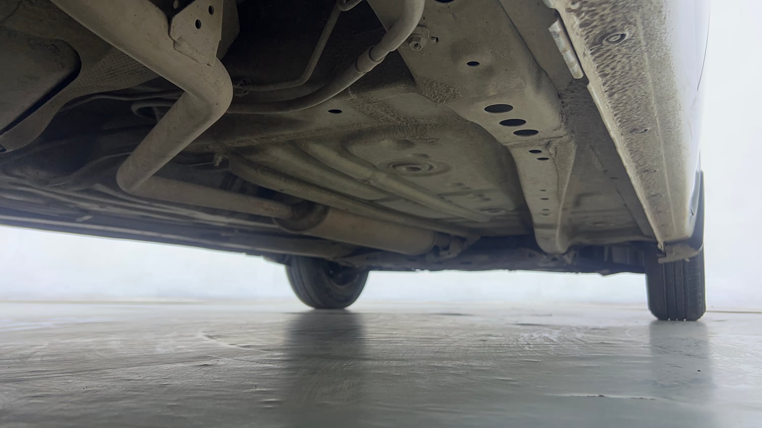 Used 2021 Maruti Suzuki Wagon R ZXi 1.2 Petrol Manual extra REAR RIGHT UNDERBODY VIEW