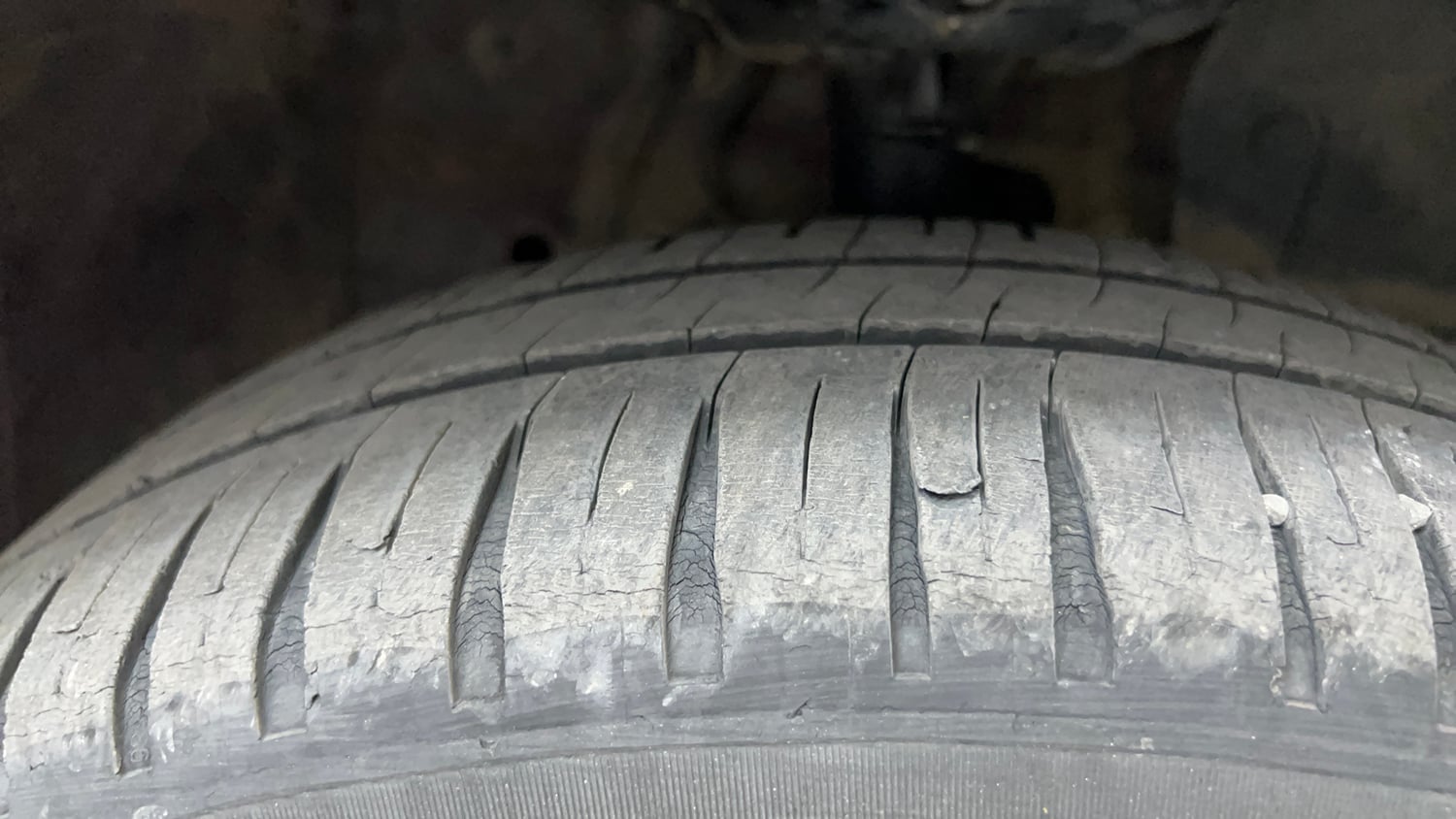 Used 2015 Honda Jazz SV Petrol Petrol Manual tyres RIGHT FRONT TYRE TREAD VIEW