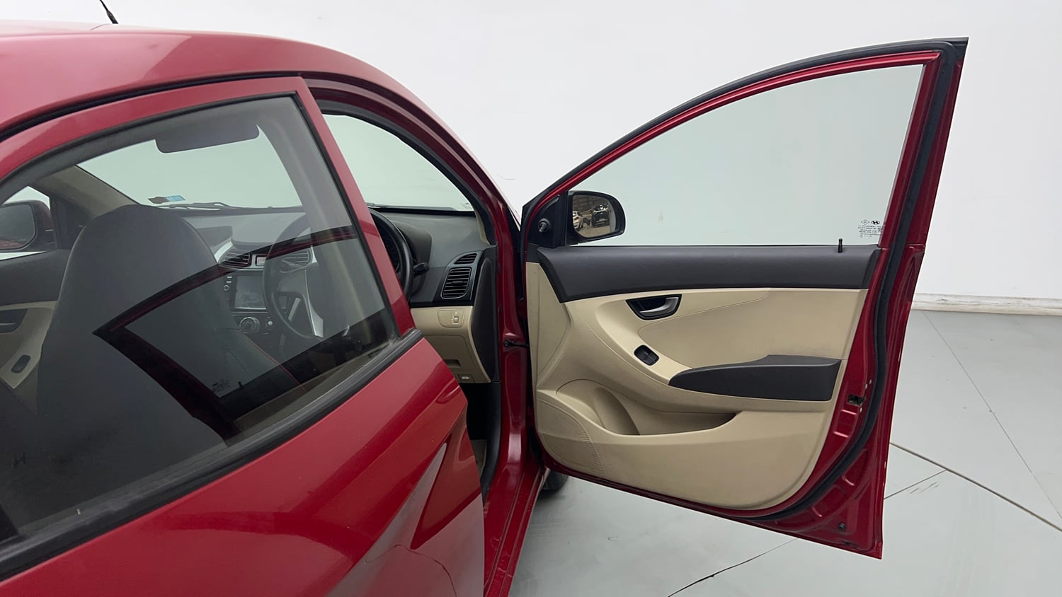 Used 2014 Hyundai Eon Sportz Petrol Manual interior RIGHT FRONT DOOR OPEN VIEW