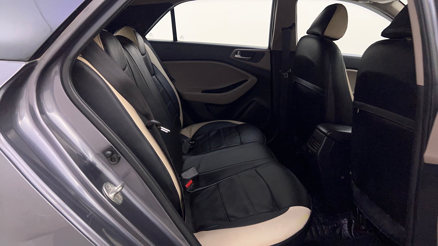 Used 2019 Hyundai Elite i20 Magna Plus 1.2 + CNG (Outside Fitted) Petrol Manual interior RIGHT SIDE REAR DOOR CABIN VIEW