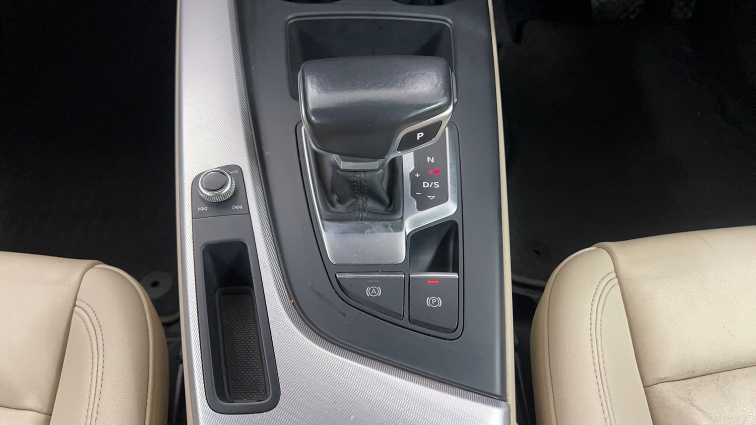 Used 2021 Audi A4 Premium Plus 40 TFSI Petrol Automatic interior GEAR  KNOB VIEW