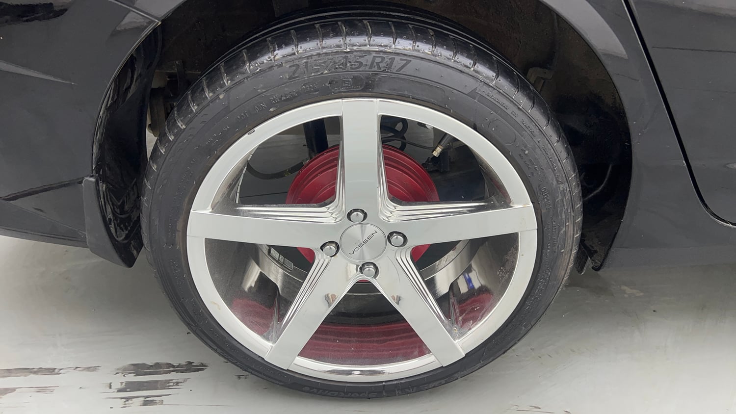 Used 2025 Hyundai Verna SX 1.5 Petrol MT Petrol Manual tyres RIGHT REAR TYRE RIM VIEW