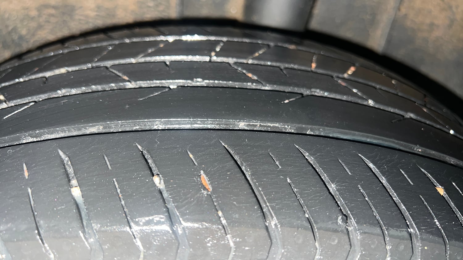 Used 2021 Nissan Magnite XL Petrol Manual tyres LEFT REAR TYRE TREAD VIEW