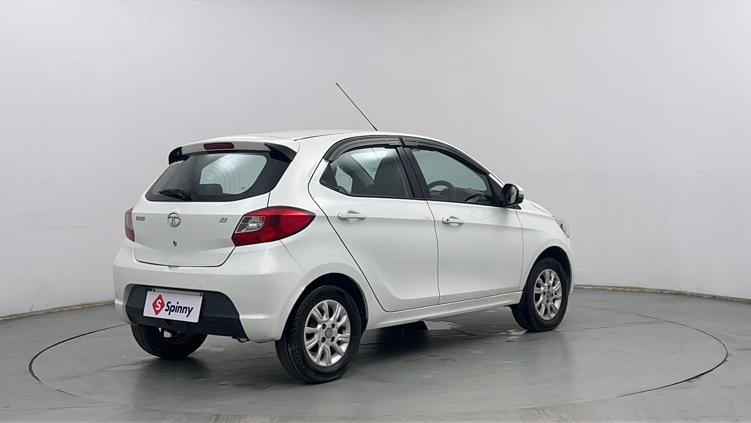 Used 2018 Tata Tiago Revotron XZ Petrol Manual exterior RIGHT REAR CORNER VIEW