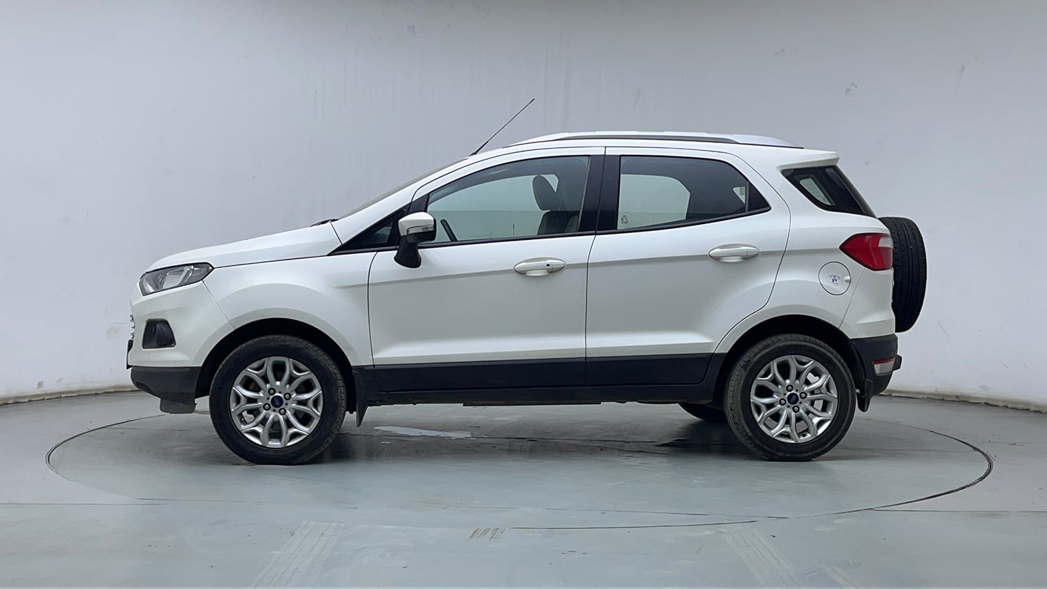 Used 2016 Ford EcoSport Titanium 1.5L Ti-VCT AT Petrol Automatic exterior LEFT SIDE VIEW