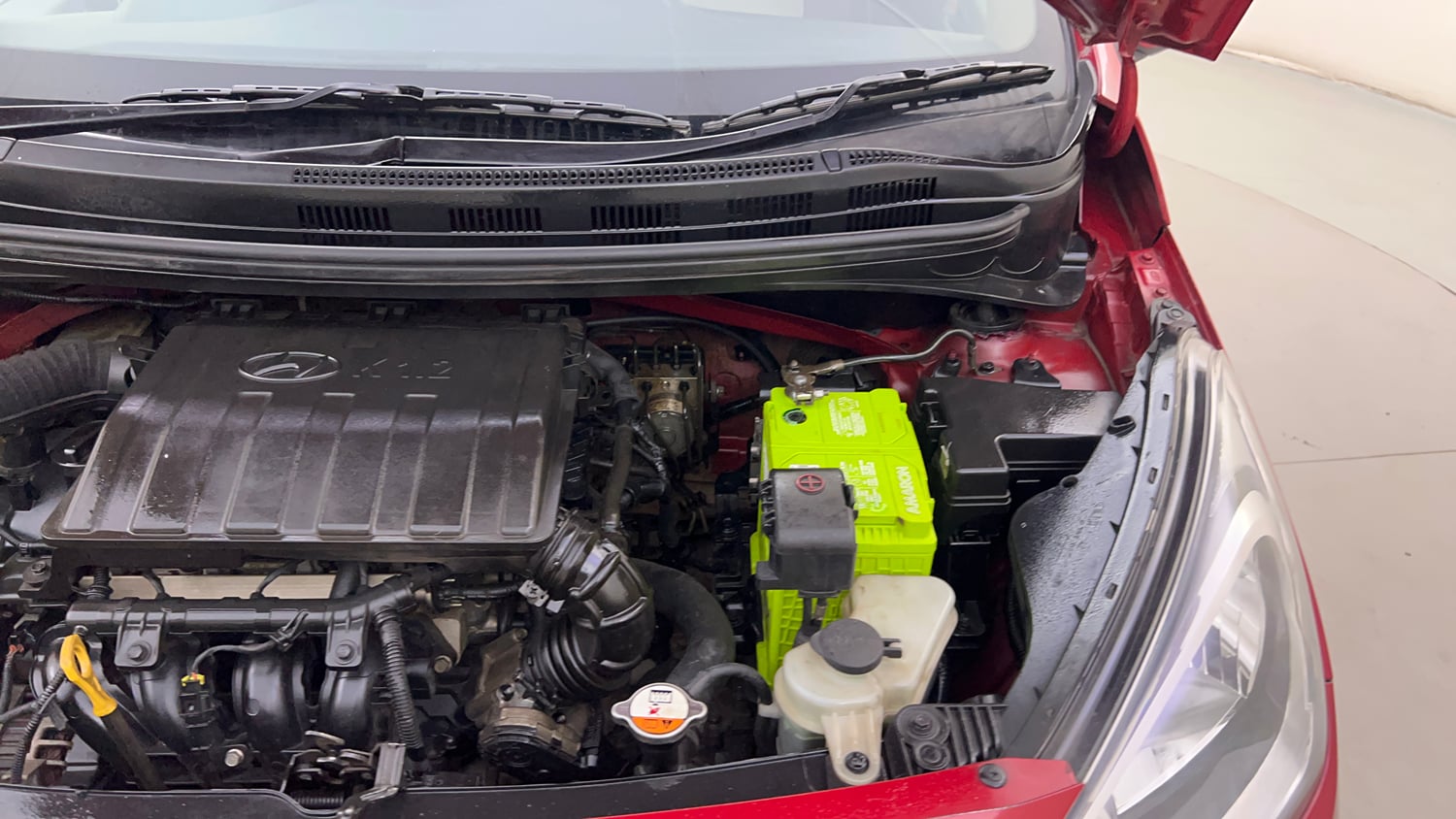 Used 2014 Hyundai Xcent S 1.2 Petrol Manual engine ENGINE LEFT SIDE HINGE & APRON VIEW