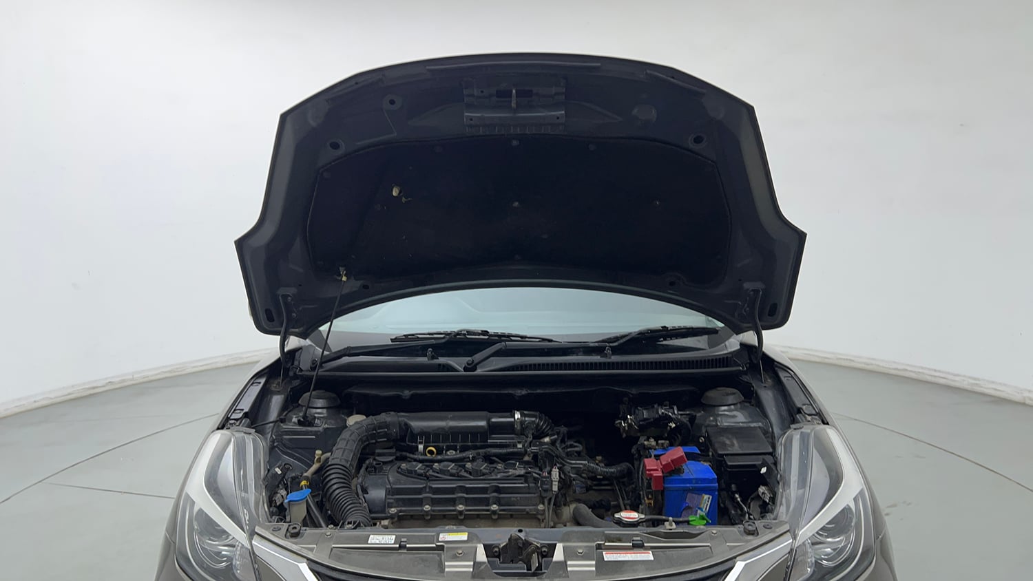 Used 2019 Maruti Suzuki Baleno Zeta Petrol Manual engine ENGINE & BONNET OPEN FRONT VIEW