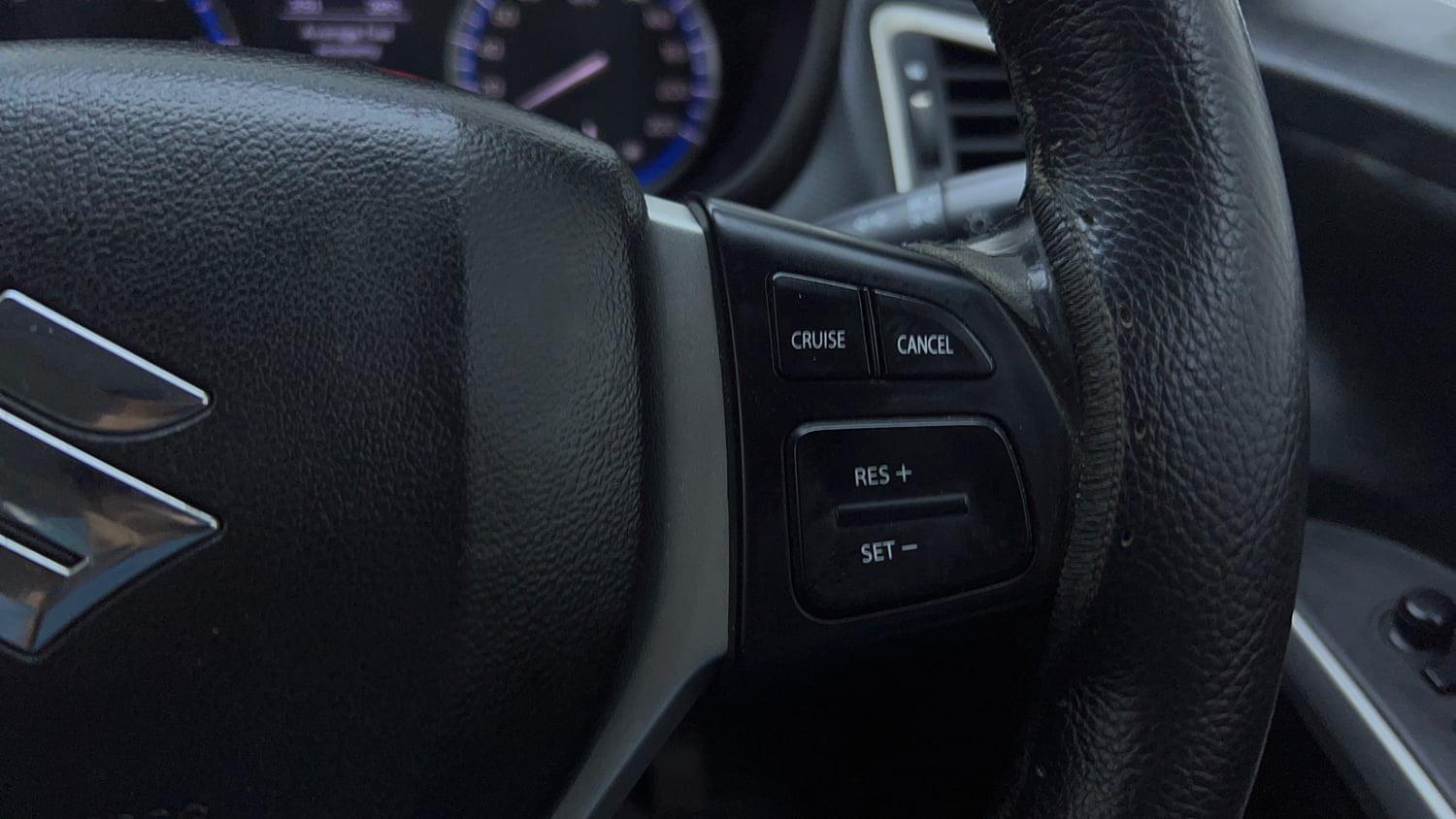 Used 2016 Maruti Suzuki S-Cross Alpha 1.3 Diesel Manual top_features Cruise control