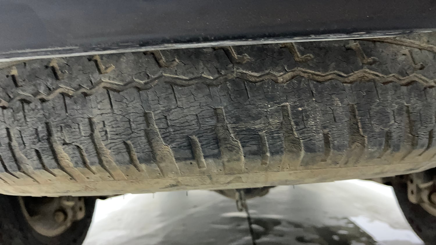 Used 2019 Toyota Fortuner 2.8 4x2 MT Diesel Manual tyres SPARE TYRE VIEW