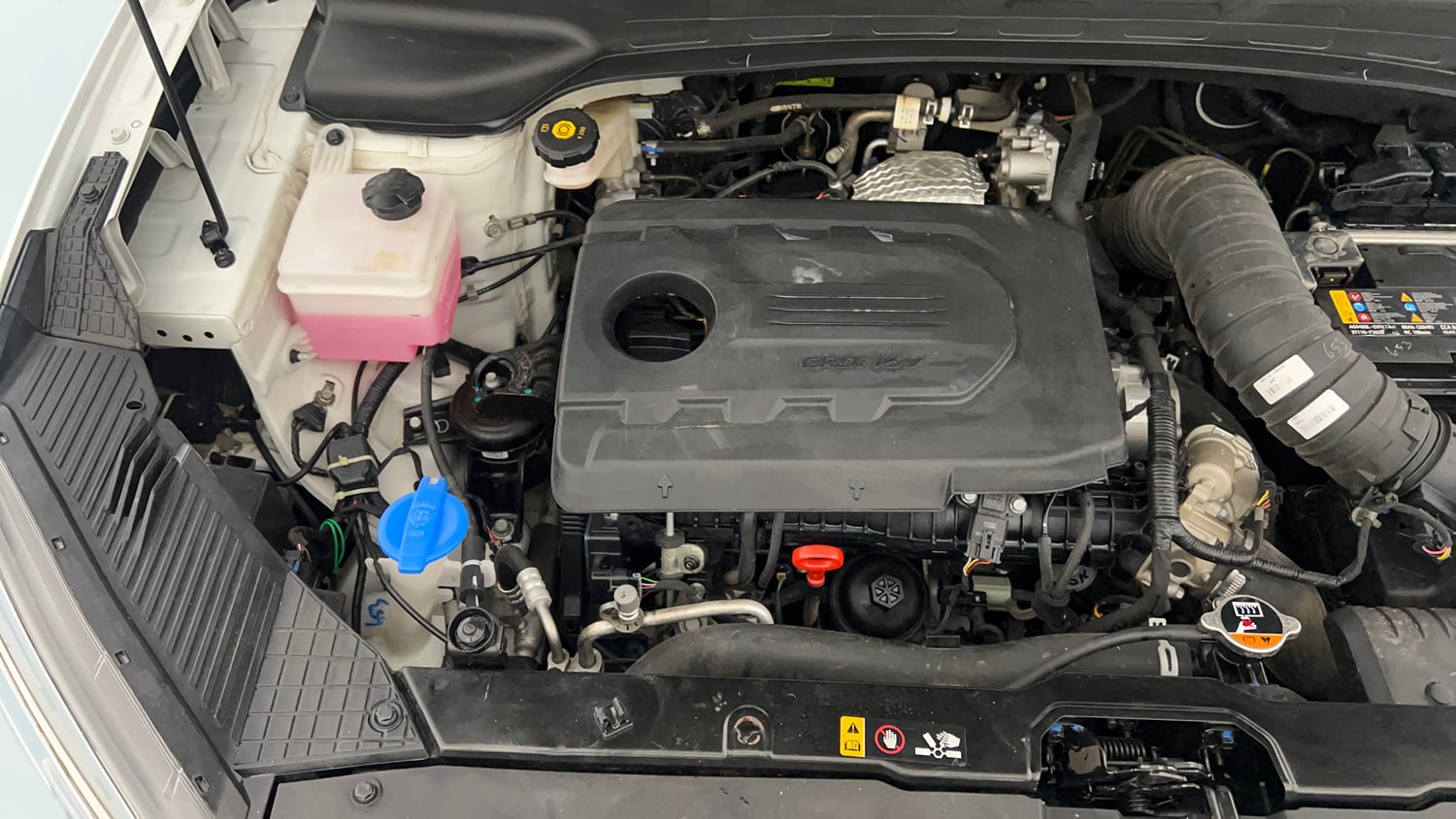 Used 2023 Hyundai Creta E 1.5 Diesel Diesel Manual engine ENGINE RIGHT SIDE VIEW