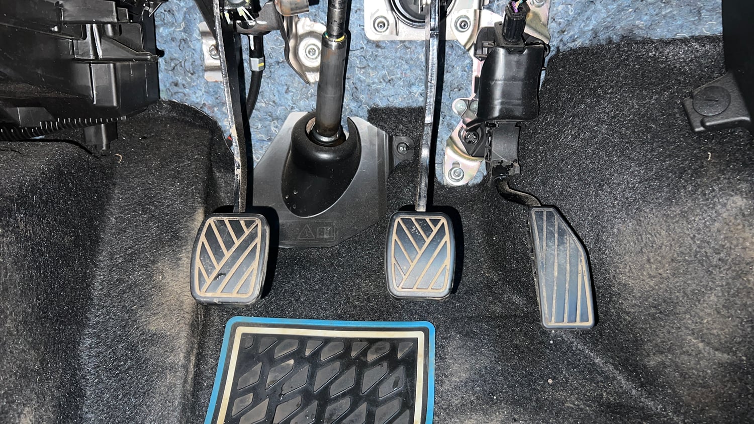 Used 2023 Maruti Suzuki Wagon R VXI 1.0 Petrol Manual interior PEDALS VIEW