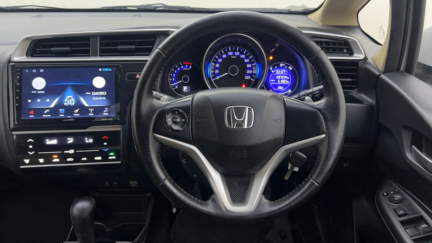 Used 2018 Honda Jazz V AT Petrol Petrol Automatic interior STEERING VIEW