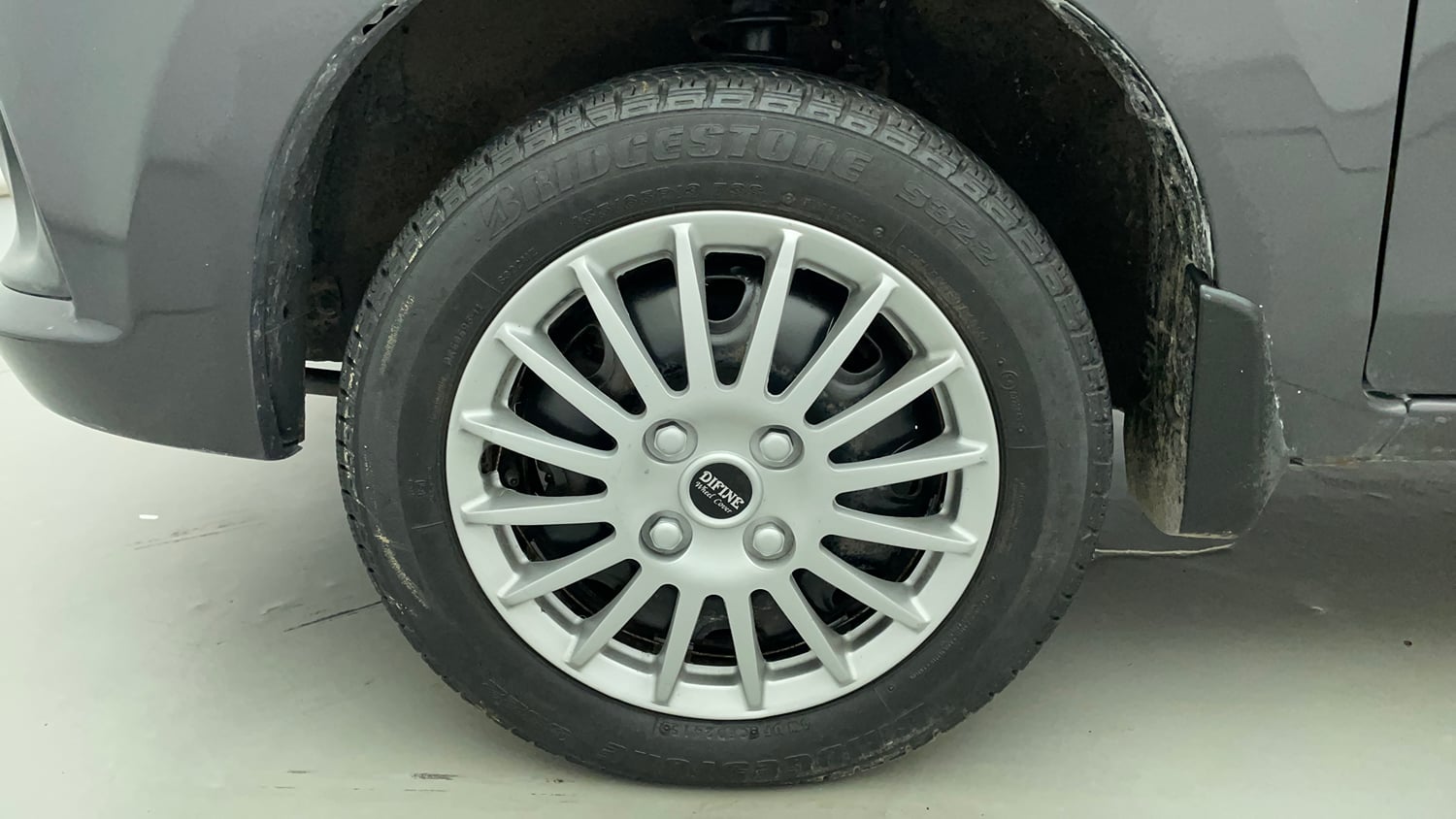 Used 2015 Maruti Suzuki Alto K10 VXi AMT Petrol Automatic tyres LEFT FRONT TYRE RIM VIEW