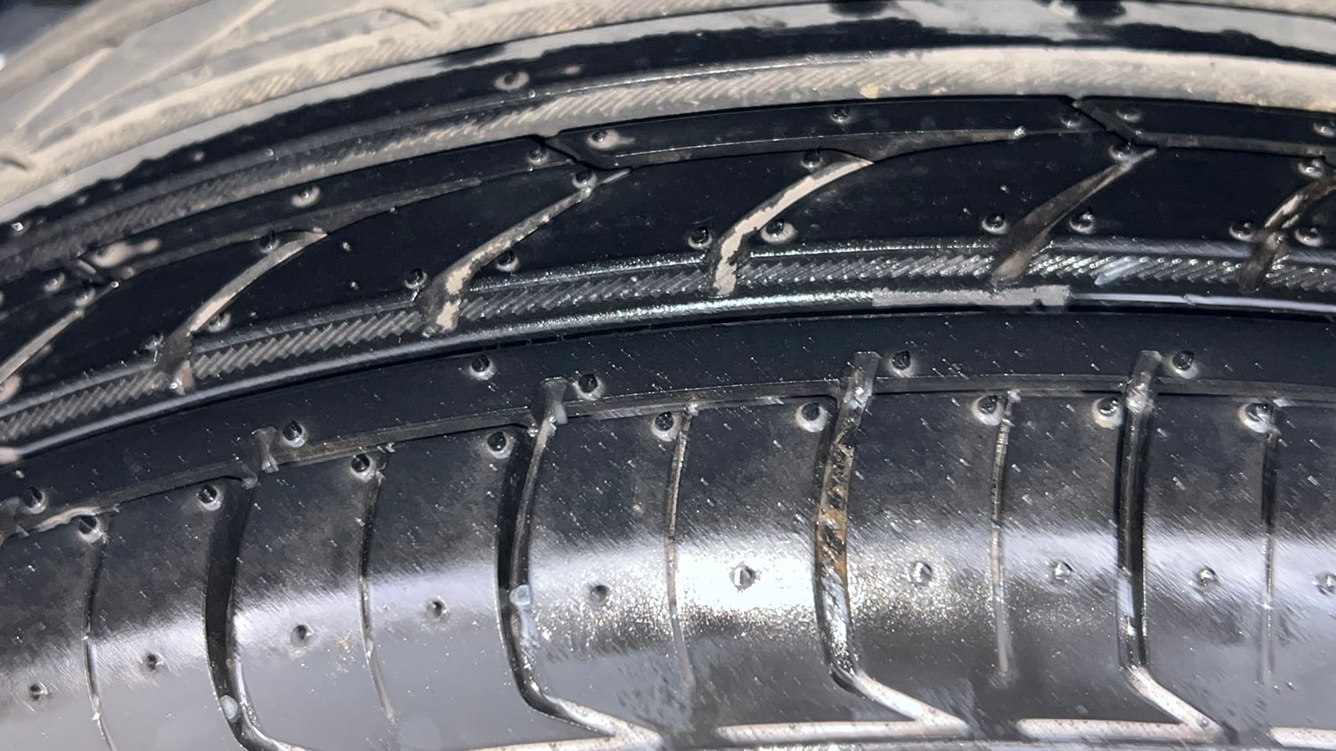 Used 2019 Maruti Suzuki Baleno Zeta Automatic Petrol Automatic tyres RIGHT REAR TYRE TREAD VIEW