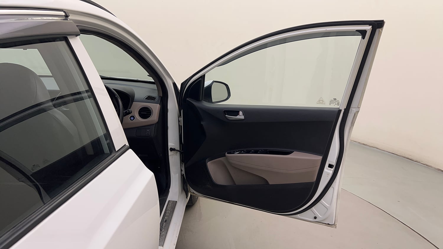 Used 2014 Hyundai Grand i10 Sportz 1.2 Kappa VTVT Petrol Manual interior RIGHT FRONT DOOR OPEN VIEW