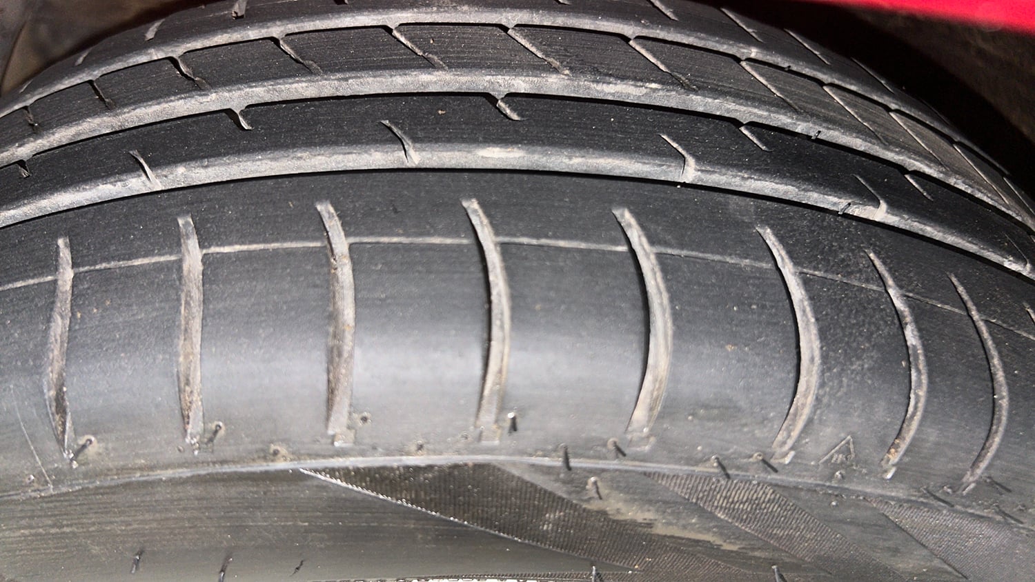 Used 2014 Hyundai Xcent S 1.2 Petrol Manual tyres LEFT FRONT TYRE TREAD VIEW