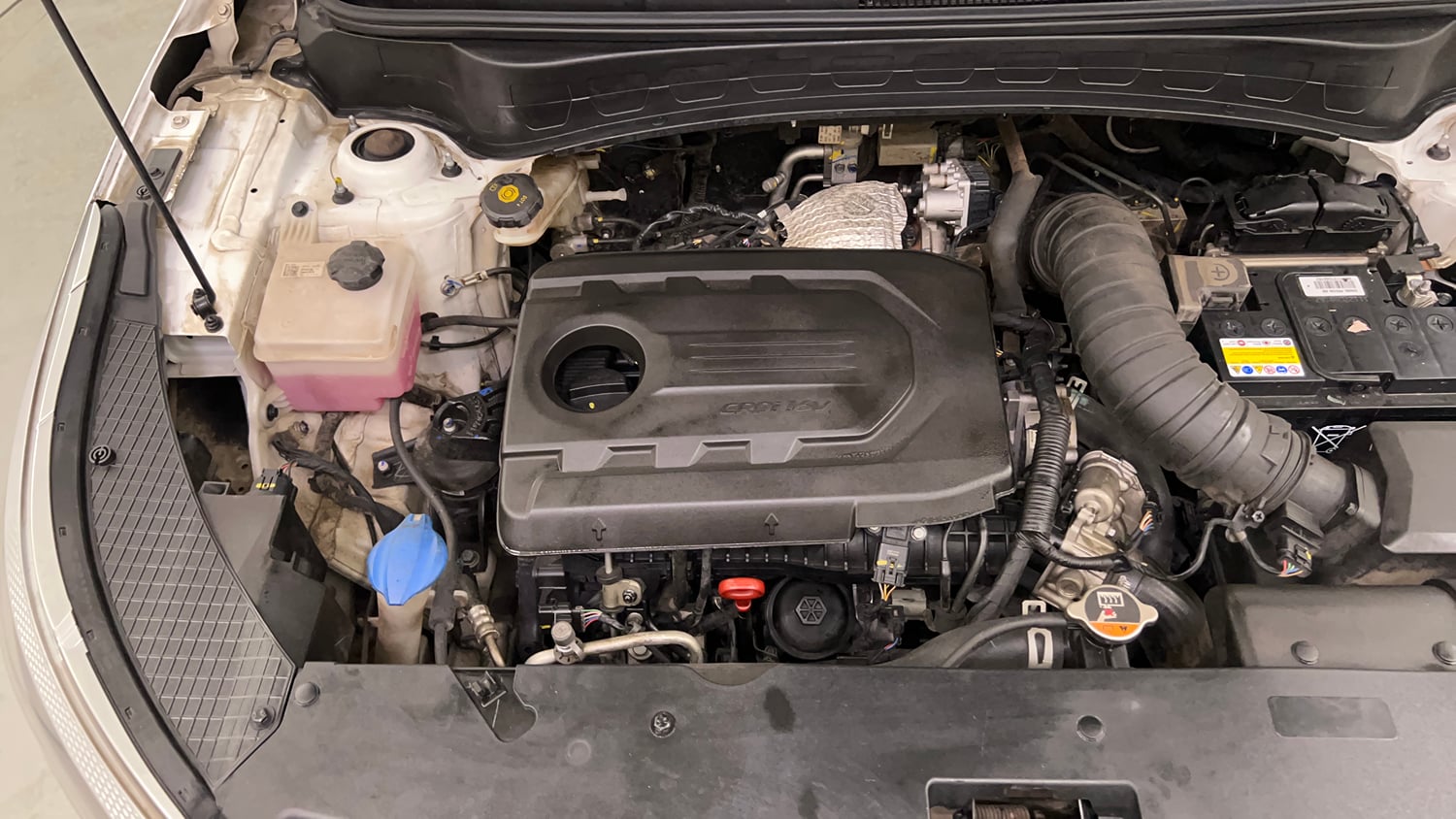 Used 2023 Kia Seltos GTX Plus 1.5 Diesel AT Diesel Automatic engine ENGINE RIGHT SIDE VIEW