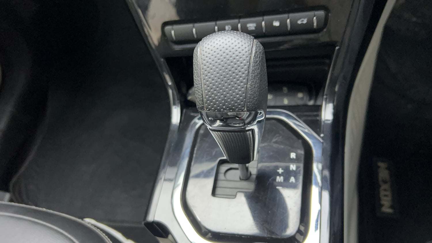 Used 2022 Tata Nexon XZA Plus (HS) Petrol Automatic interior GEAR  KNOB VIEW