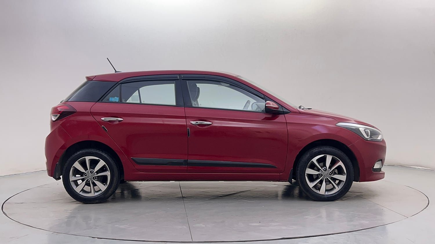 Used 2016 Hyundai Elite i20 Asta 1.2 (O) Petrol Manual exterior RIGHT SIDE VIEW