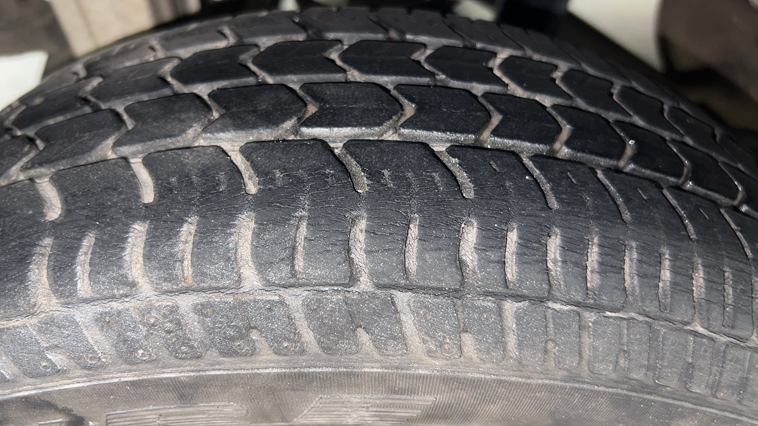 Used 2019 Maruti Suzuki Alto K10 VXi AMT Petrol Automatic tyres RIGHT REAR TYRE TREAD VIEW
