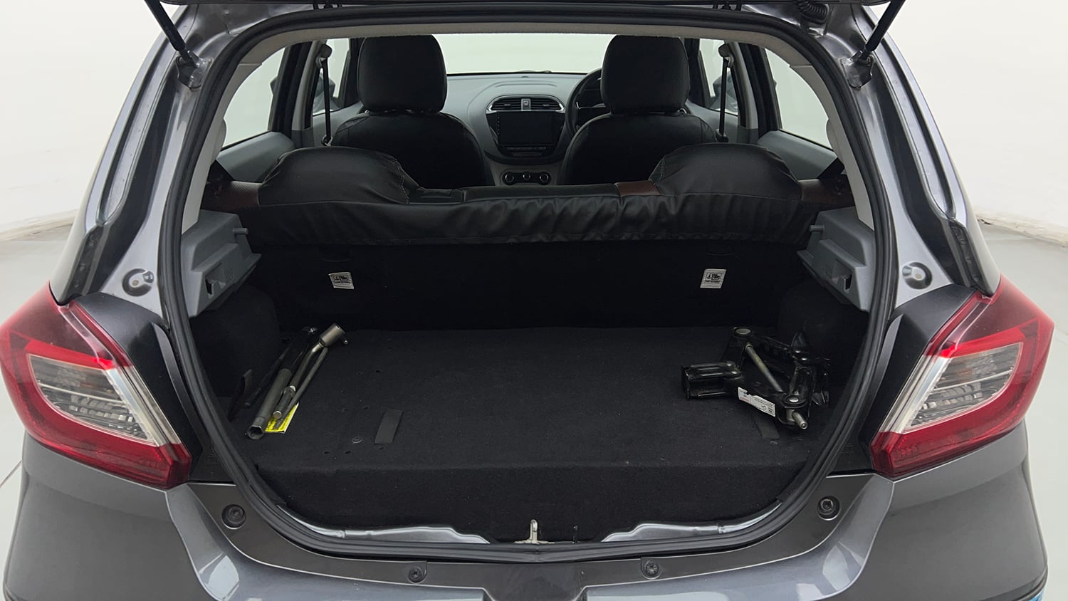 Used 2025 Tata Tiago XE CNG Cng Manual interior DICKY INSIDE VIEW