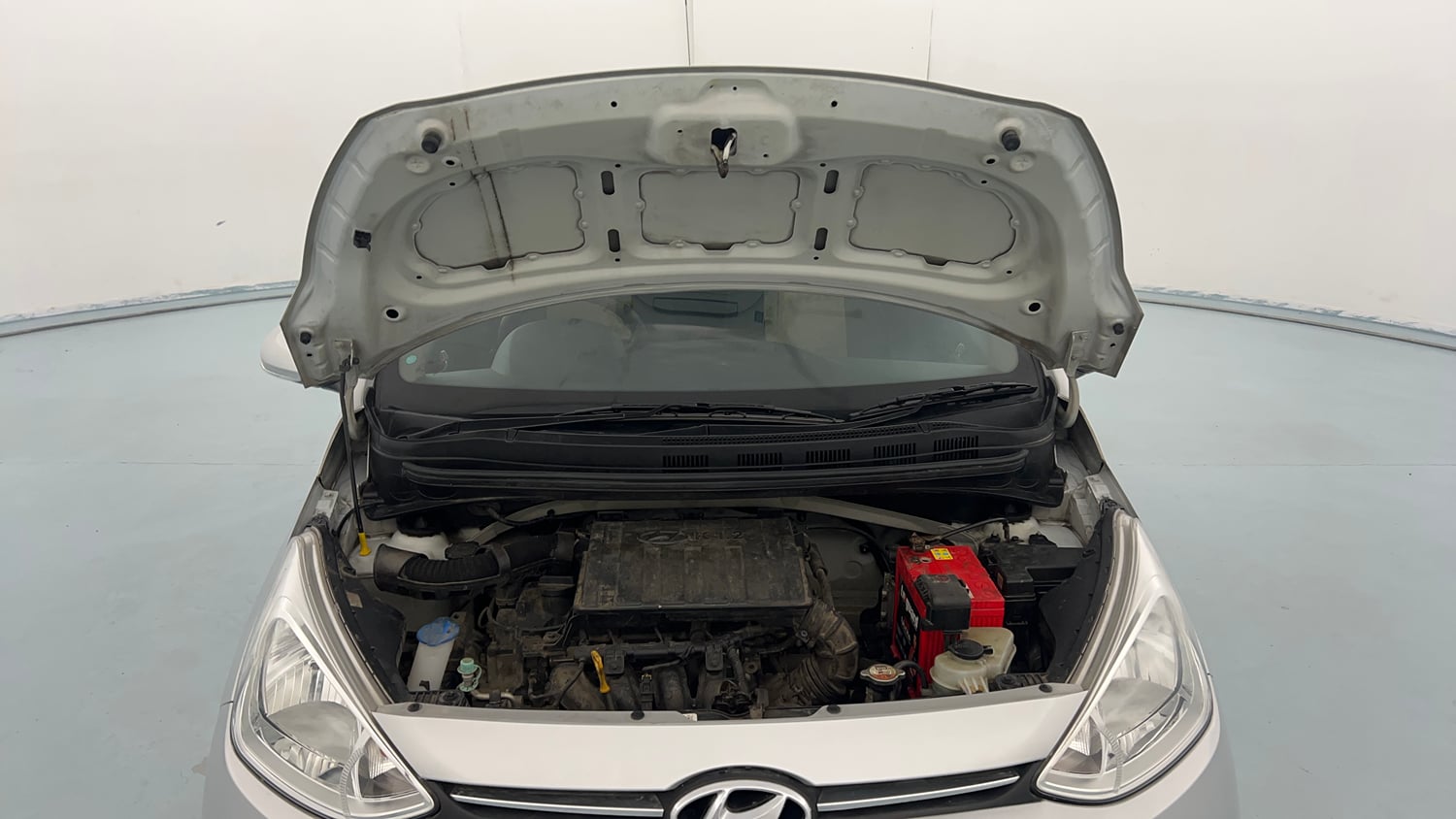 Used 2016 Hyundai Grand i10 Sportz 1.2 Kappa VTVT Petrol Manual engine ENGINE & BONNET OPEN FRONT VIEW
