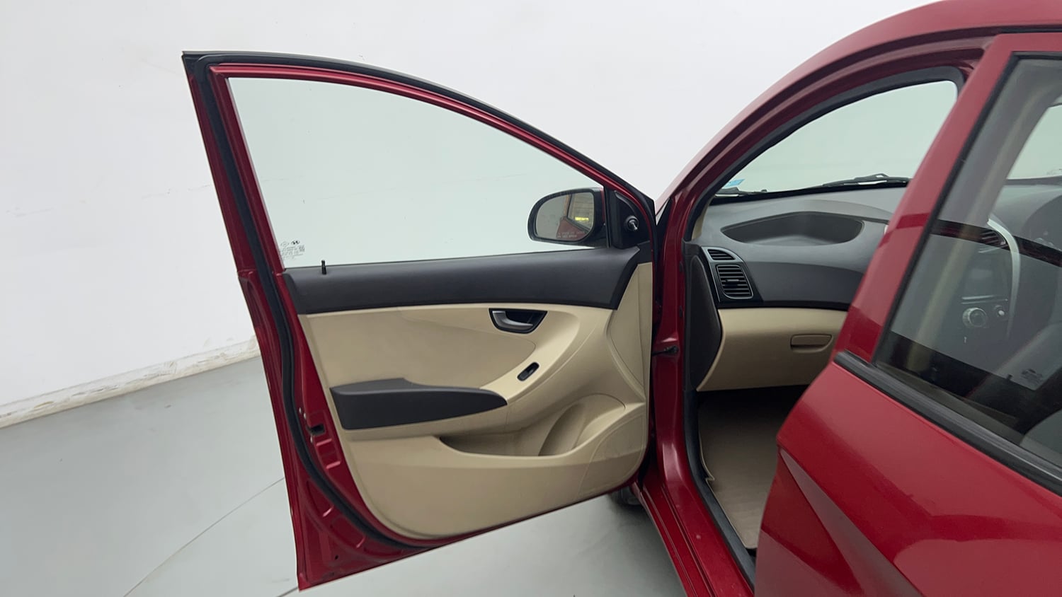 Used 2014 Hyundai Eon Sportz Petrol Manual interior LEFT FRONT DOOR OPEN VIEW