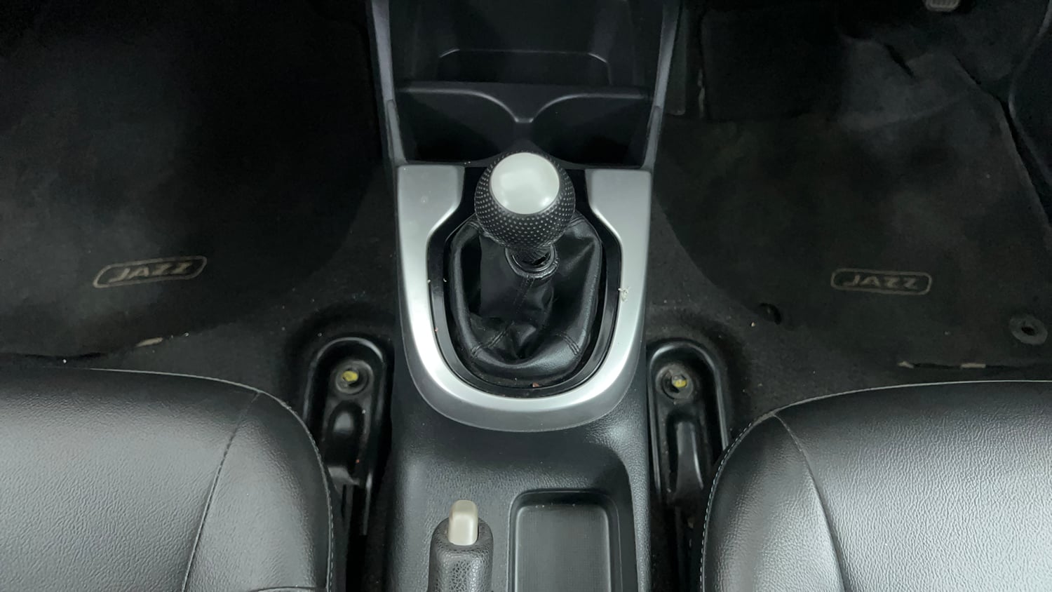 Used 2015 Honda Jazz SV Petrol Petrol Manual interior GEAR  KNOB VIEW