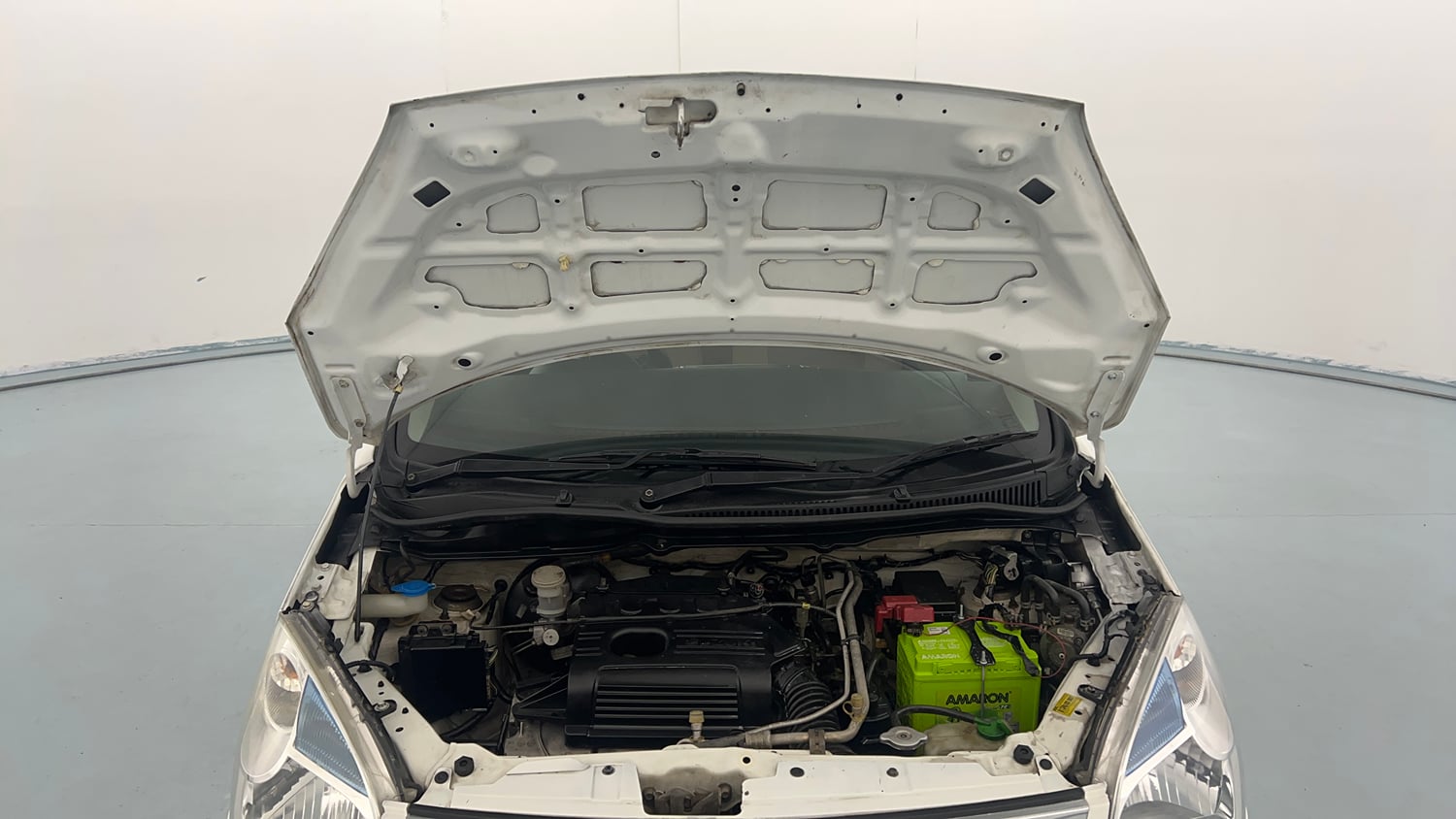 Used 2018 Maruti Suzuki Wagon R LXI CNG Cng Manual engine ENGINE & BONNET OPEN FRONT VIEW
