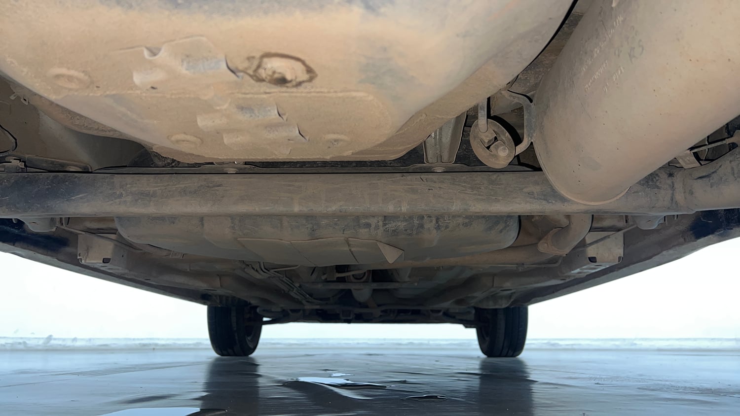 Used 2023 Tata Tiago XT (O) Petrol Manual extra REAR UNDERBODY VIEW (TAKEN FROM REAR)