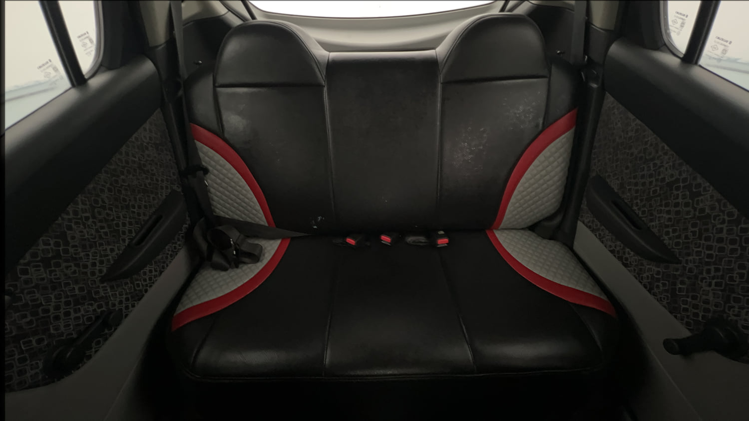 Used 2018 Maruti Suzuki Alto 800 LXi (O) Petrol Manual interior REAR SEAT CONDITION VIEW