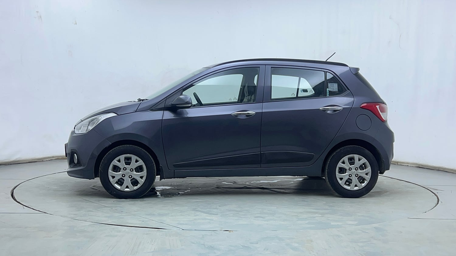Used 2014 Hyundai Grand i10 Sportz AT 1.2 Kappa VTVT Petrol Automatic exterior LEFT SIDE VIEW
