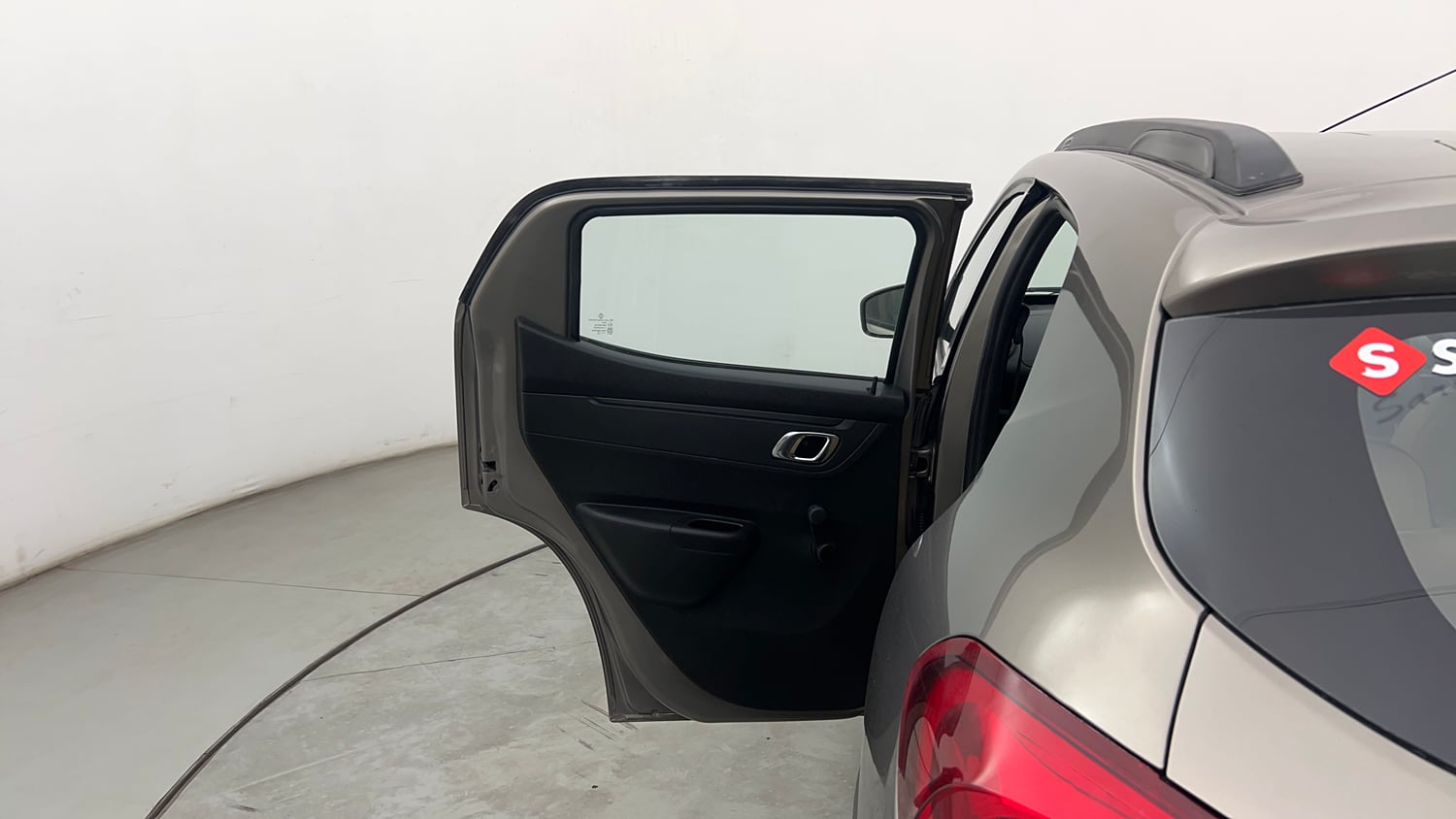 Used 2019 Renault Kwid RXT (O) 1.0 SCE Edition Petrol Manual interior LEFT REAR DOOR OPEN VIEW