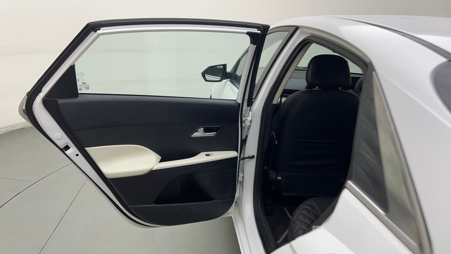 Used 2024 Hyundai Verna SX 1.5 Petrol MT Petrol Manual interior LEFT REAR DOOR OPEN VIEW