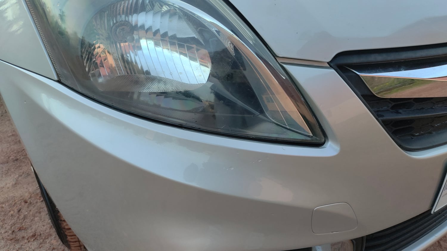 Used 2015 Maruti Suzuki Swift Dzire VXI Petrol Manual dents MINOR SCRATCH