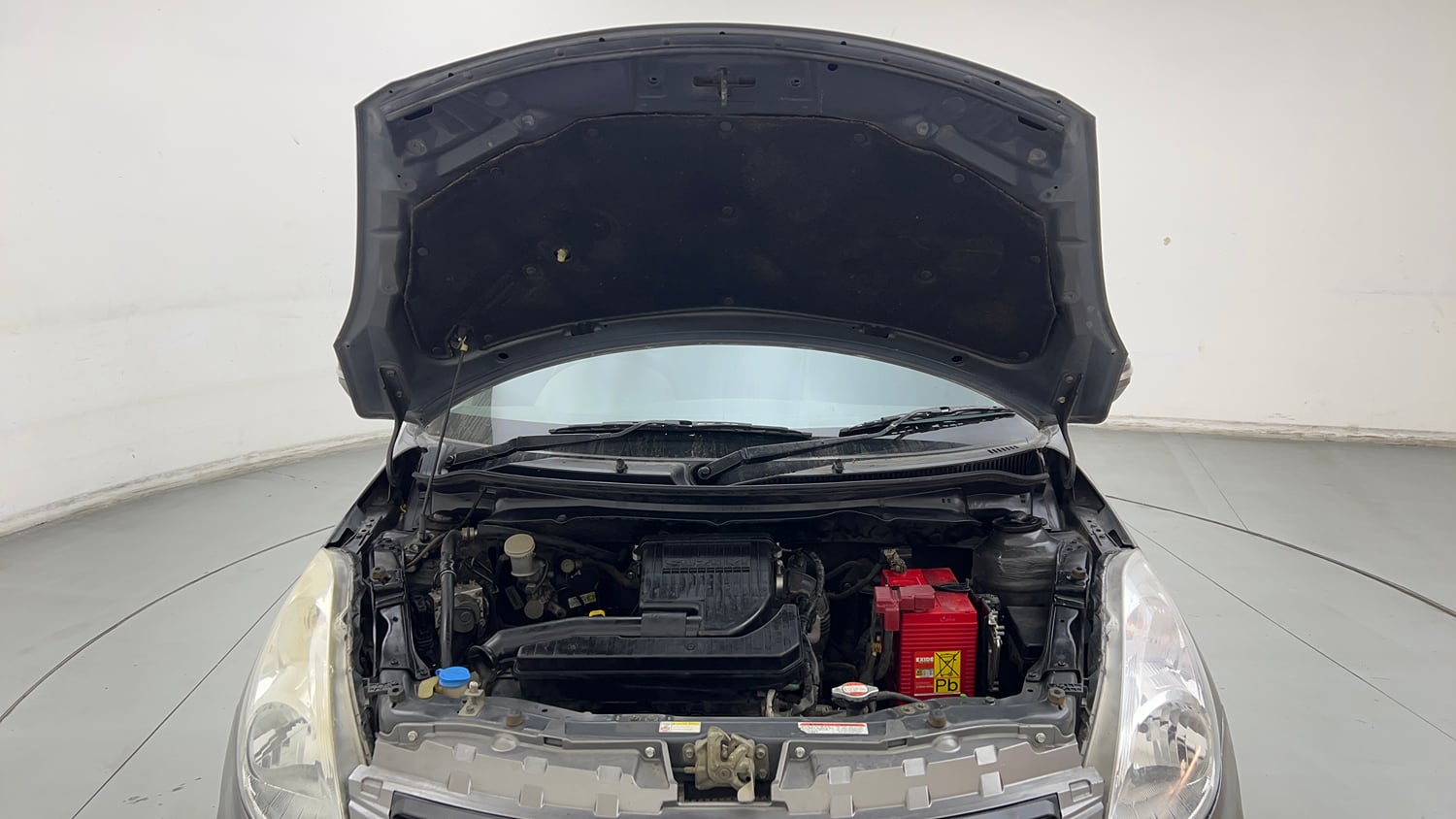 Used 2015 Maruti Suzuki Swift ZXi Petrol Manual engine ENGINE & BONNET OPEN FRONT VIEW