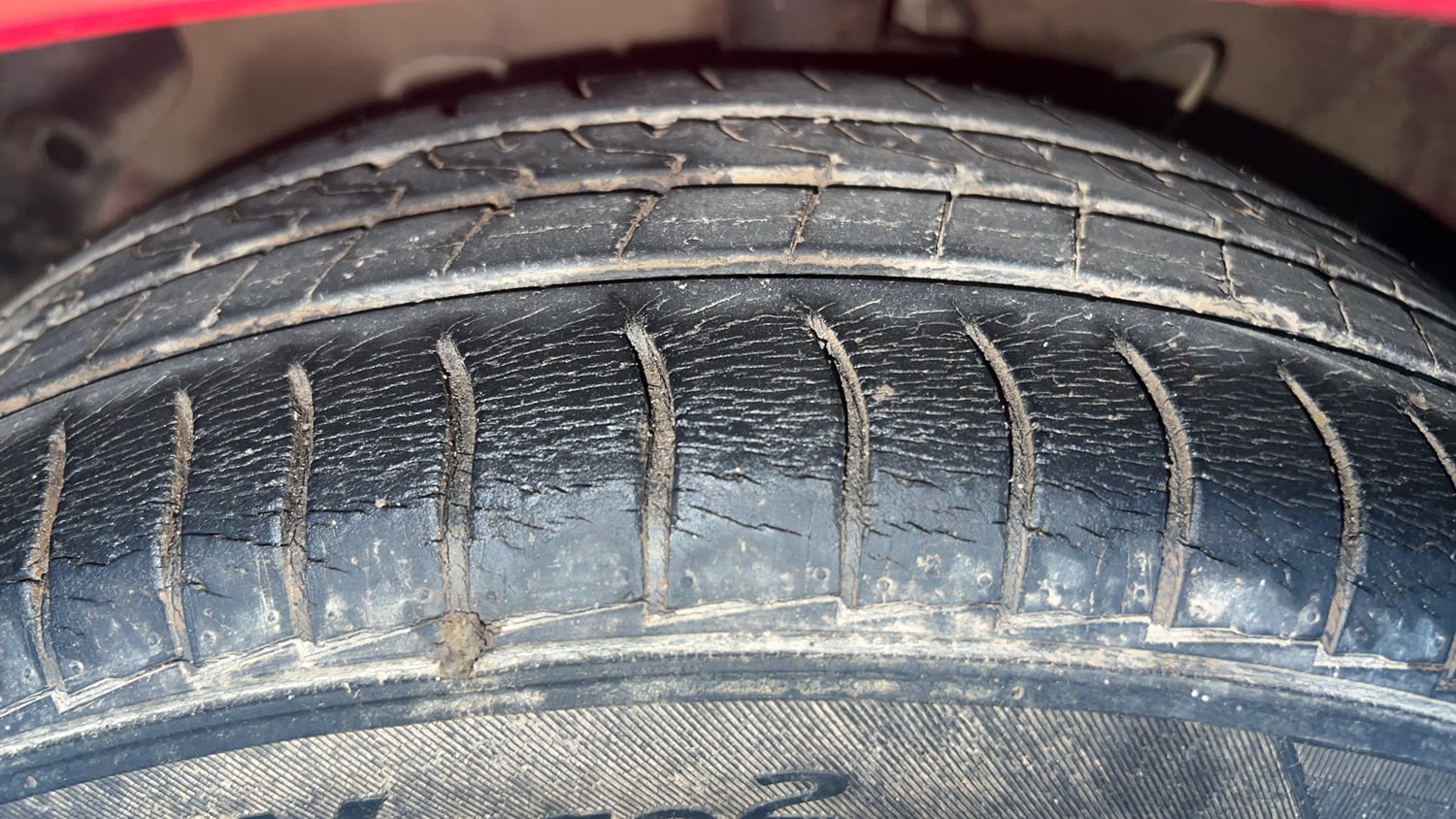 Used 2019 Hyundai Santro Sportz Petrol Manual tyres LEFT FRONT TYRE TREAD VIEW