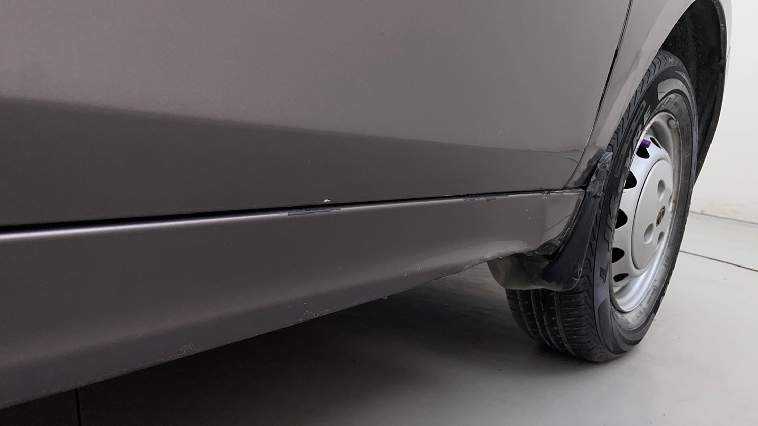 Used 2016 Tata Tiago Revotron XM Petrol Manual dents MINOR DENT