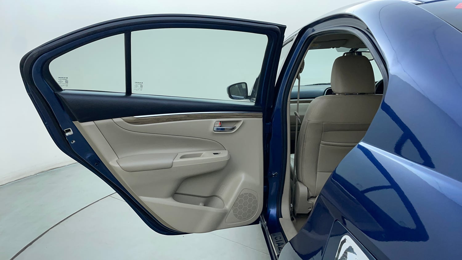 Used 2019 null Petrol Manual interior LEFT REAR DOOR OPEN VIEW