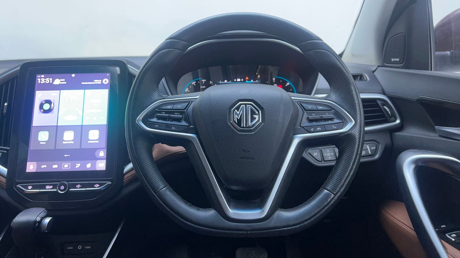 Used 2020 MG Motors Hector Plus Sharp 1.5 DCT Petrol Petrol Automatic interior STEERING VIEW